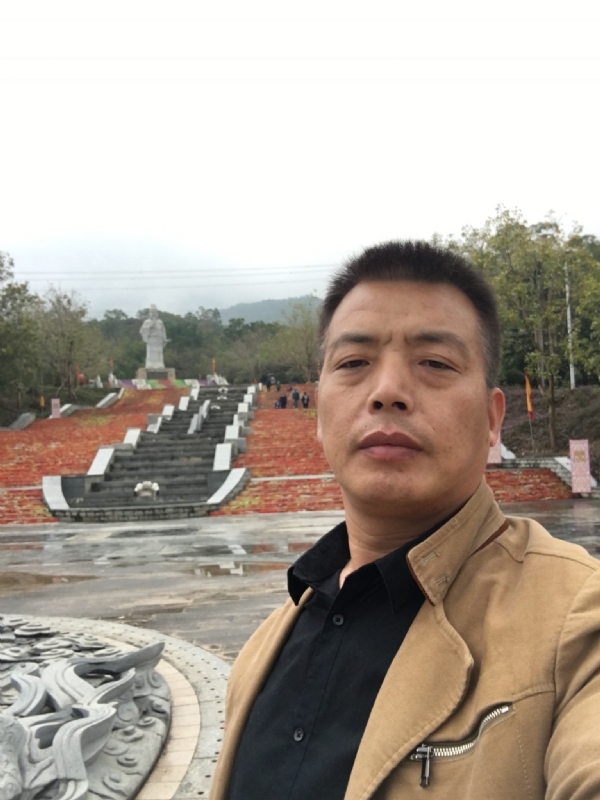 开心的松鼠的第一张照片--漳浦相亲网