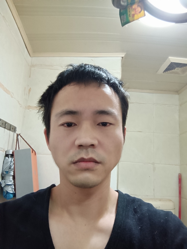 守望天空的第一张照片--漳浦相亲网